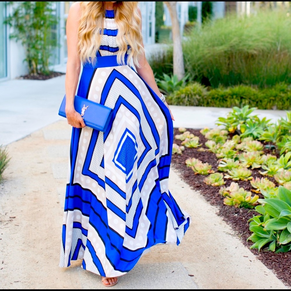 Eliza J scarf print crepe de chine maxi dress. Size 4.